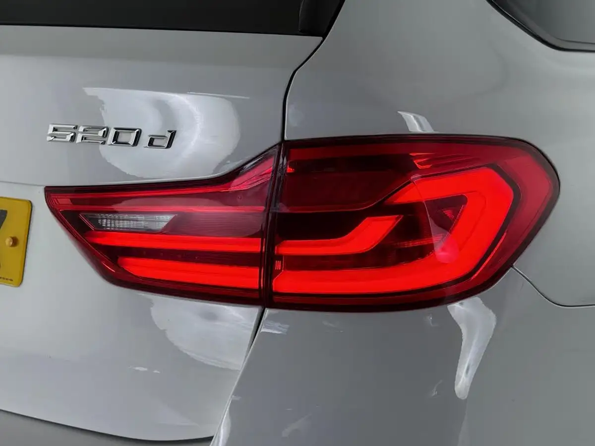 2019-bmw-5-series-20td-520d-m-sport-188bhp-plus-pack-touring-5d-big-9