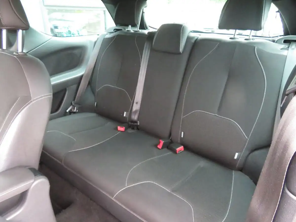 2014-citroen-ds3-16-dstyle-plus-vti-120bhp-big-16