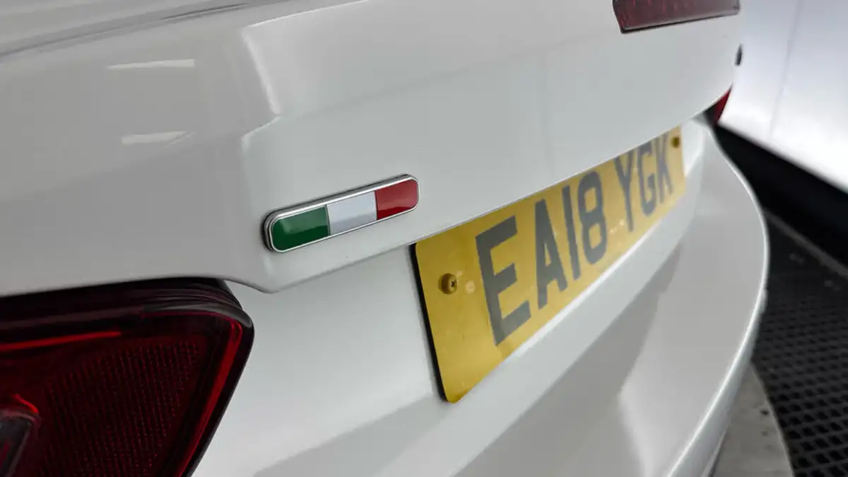 2018-fiat-124-14-multiair-124-spider-s-design-big-40