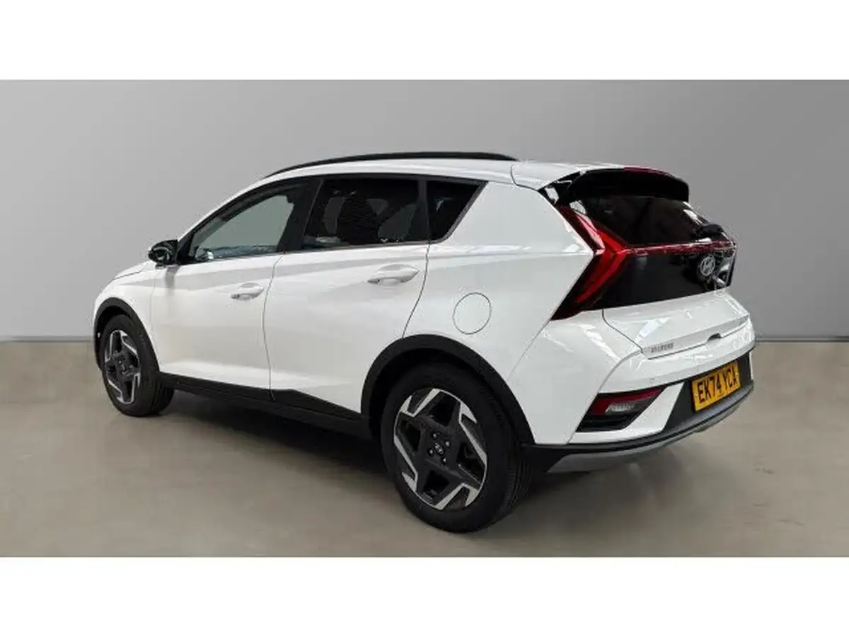 2024-hyundai-bayon-10-t-gdi-premium-100ps-two-tone-roof-big-1