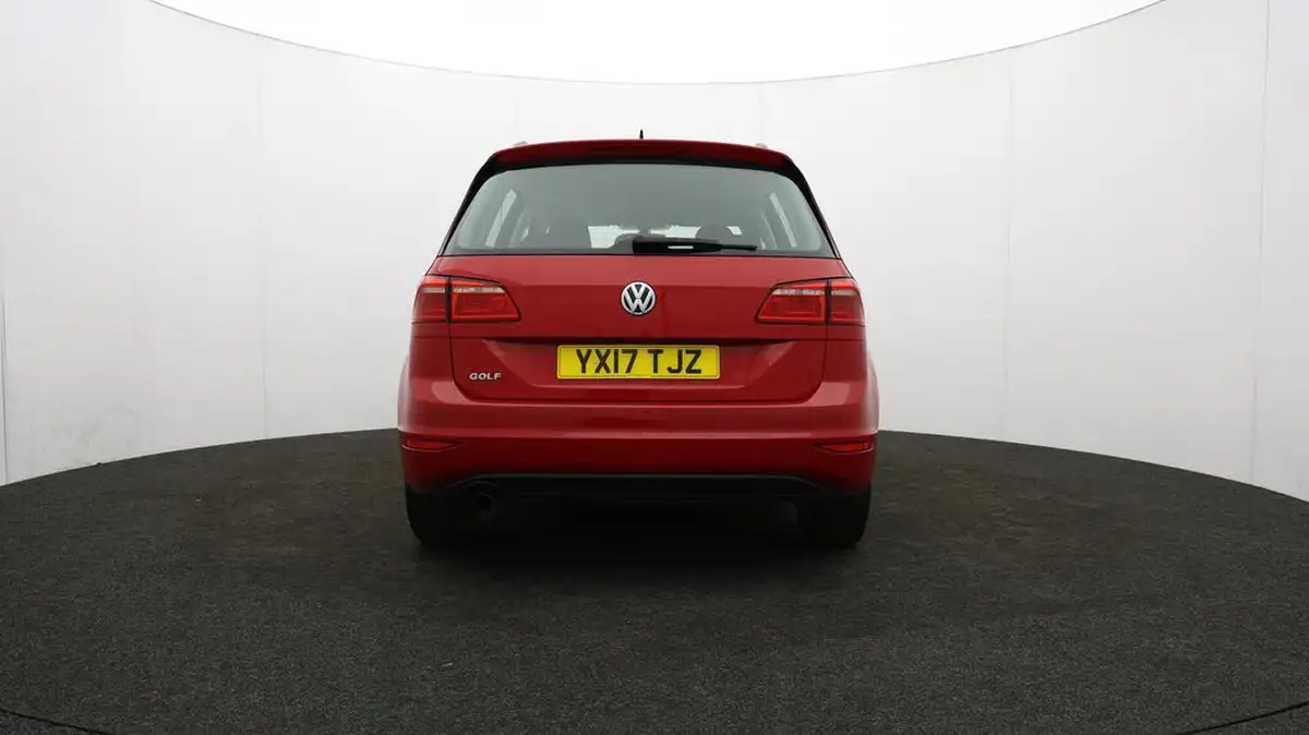 2017-volkswagen-golf-sv-16tdi-se-110ps-bmtss-big-56