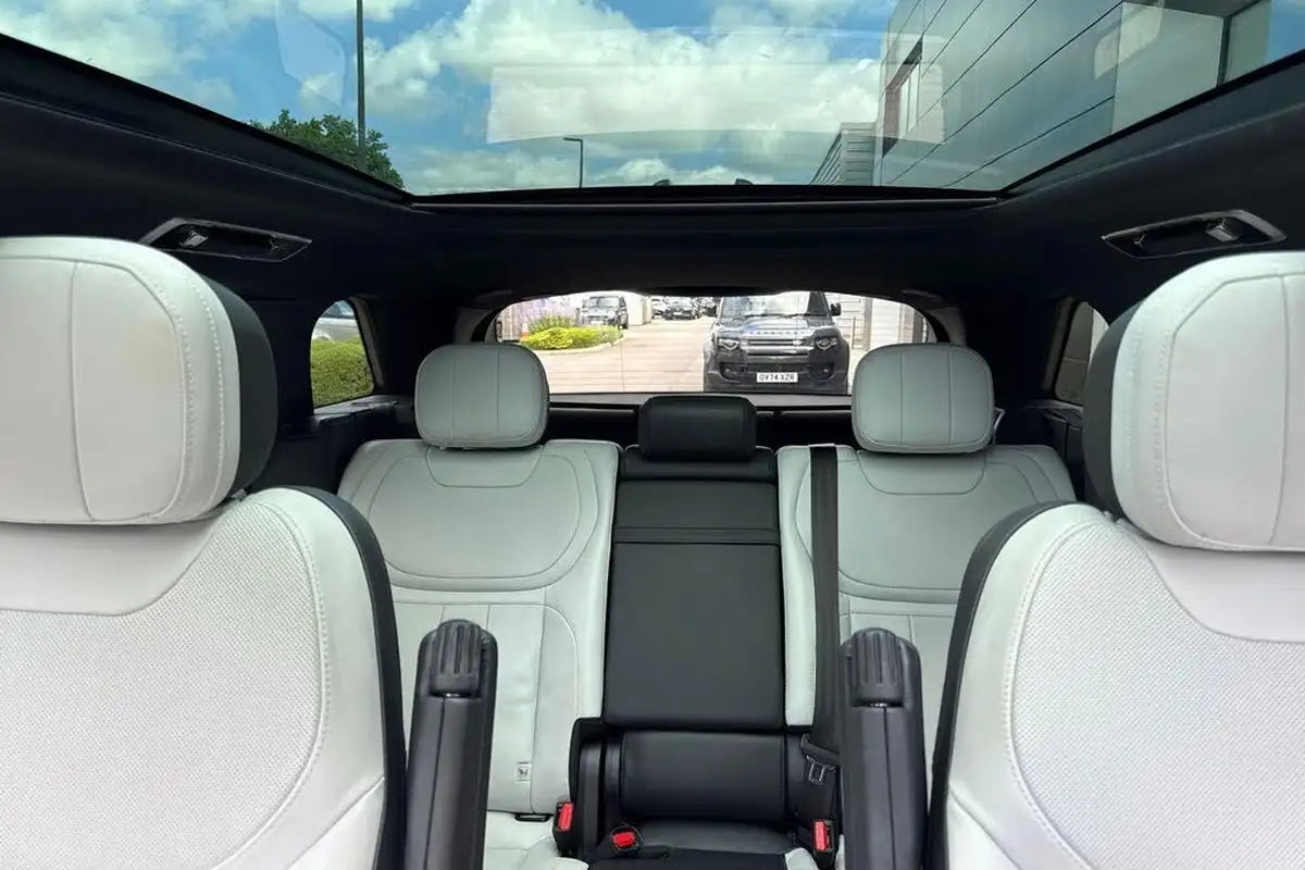 2023-land-rover-range-rover-sport-30-p400-dynamic-se-big-40
