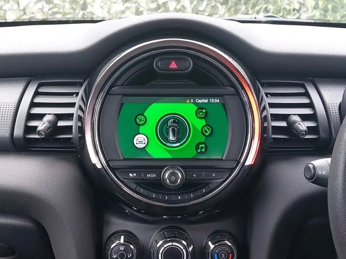 2019-mini-cooper-15-cooper-classic-hatchback-5d-auto-big-9