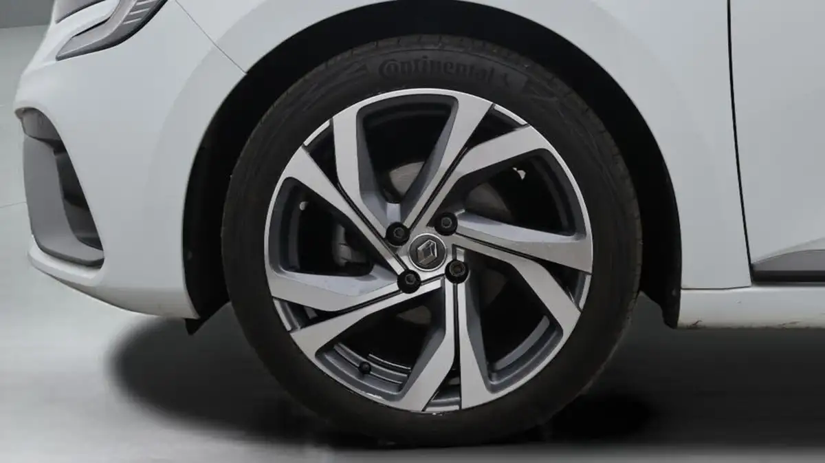2021-renault-clio-10-tce-rs-line-90ps-big-18
