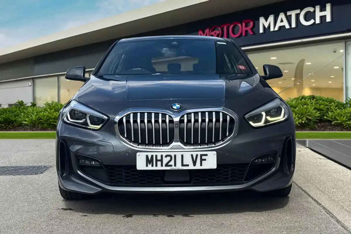 2021-bmw-1-series-15-118i-m-sport-lcp-big-5