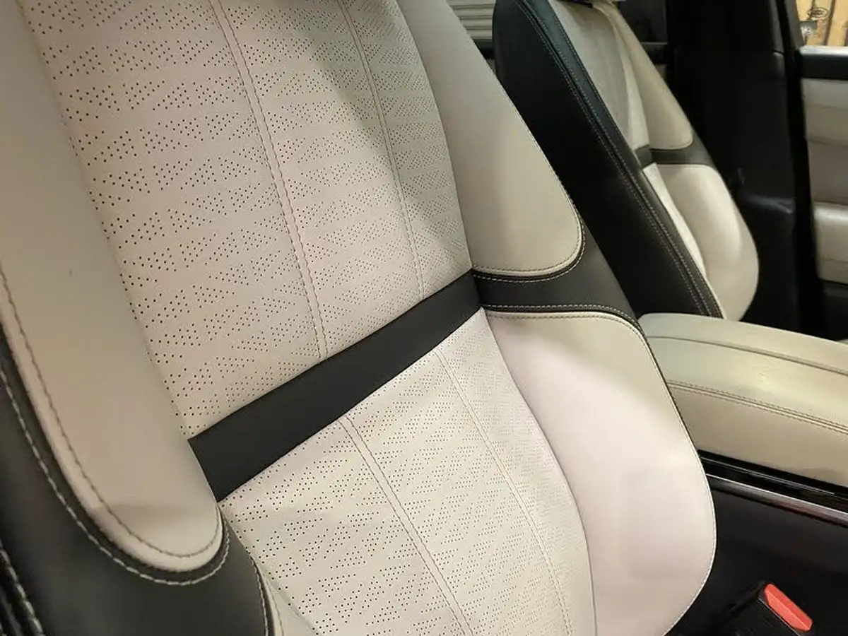 2018-land-rover-range-rover-velar-20-d240-r-dynamic-hse-big-49