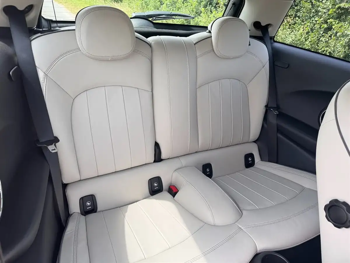 2019-mini-cooper-20-cooper-s-exclusive-189bhp-hatchback-3d-auto-big-12