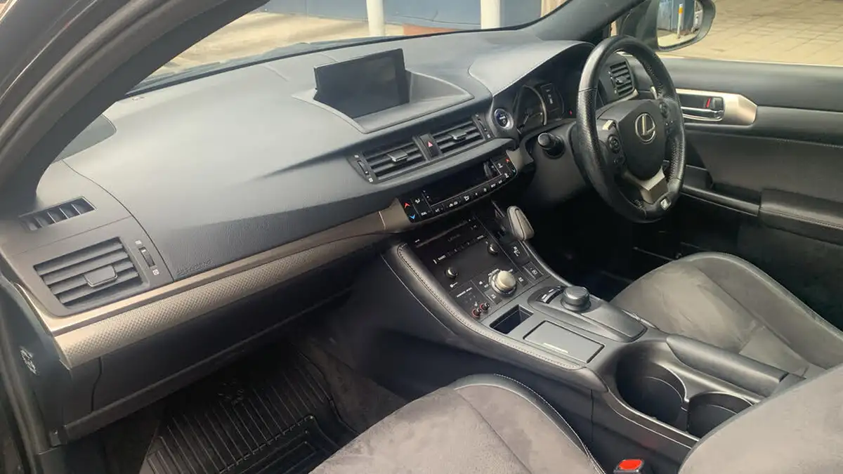 2018-lexus-ct-200h-18-covenience-pack-f-sport-leather-big-11