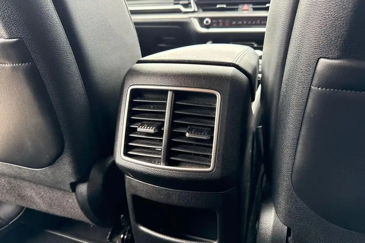 2023-kia-sportage-16-t-gdi-3-148bhp-48v-dct-big-35
