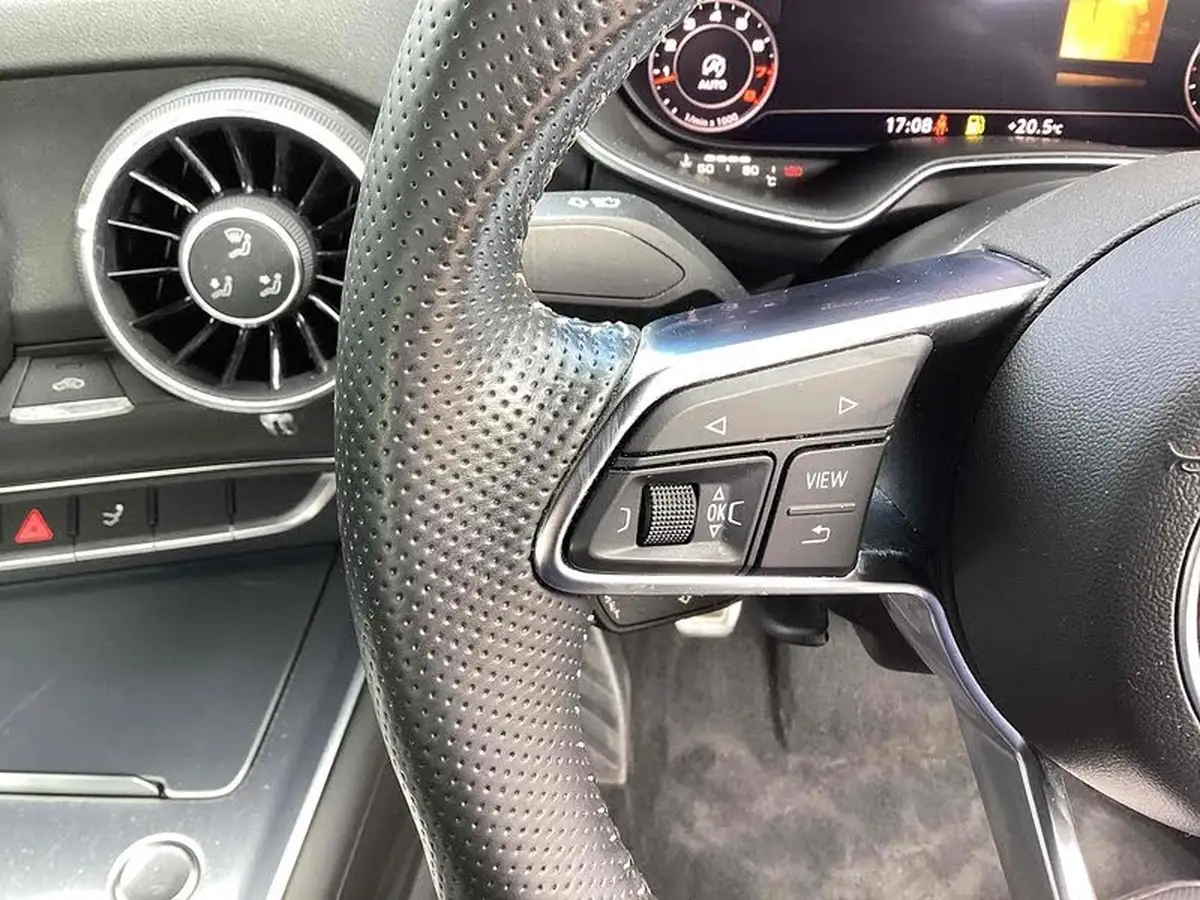 2016-audi-tt-coupe-18-tfsi-s-line-big-17
