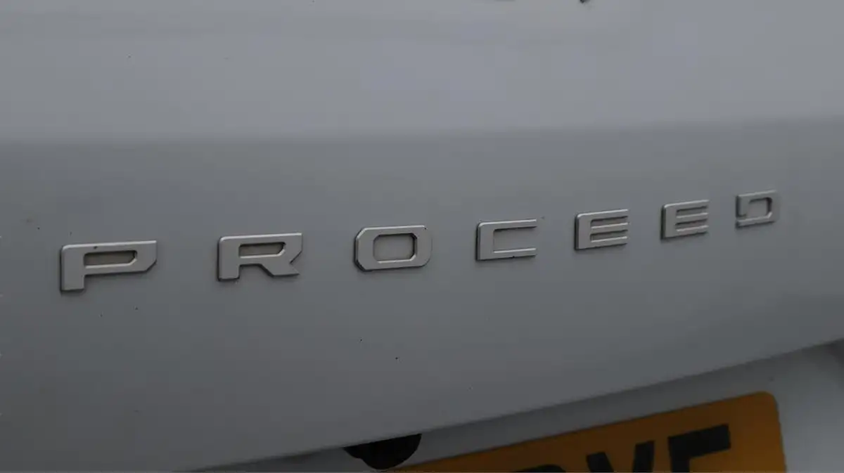 2022-kia-pro-ceed-15-t-gdi-gt-line-big-22