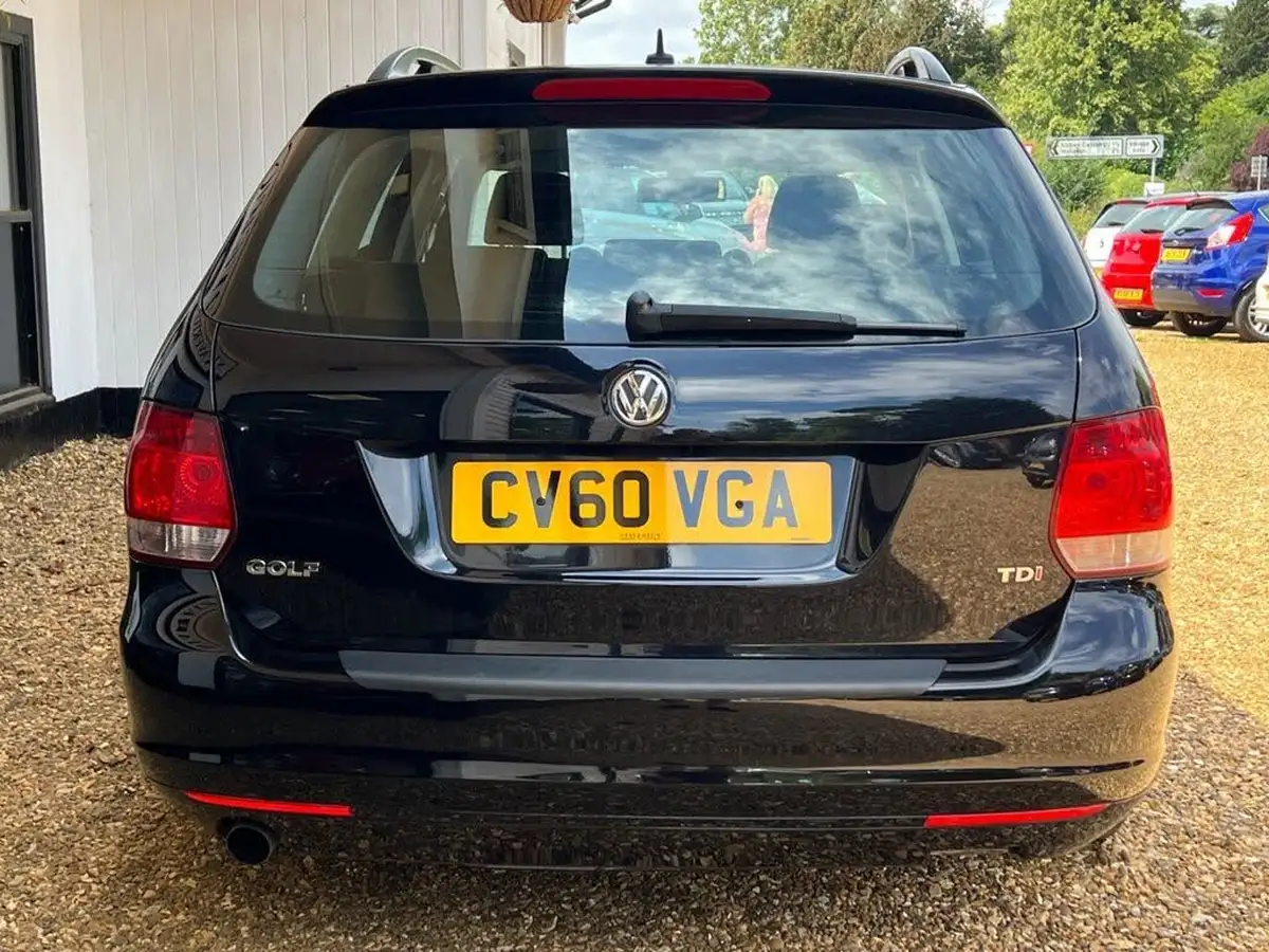 2011-volkswagen-golf-16td-se-105ps-estate-5d-big-7