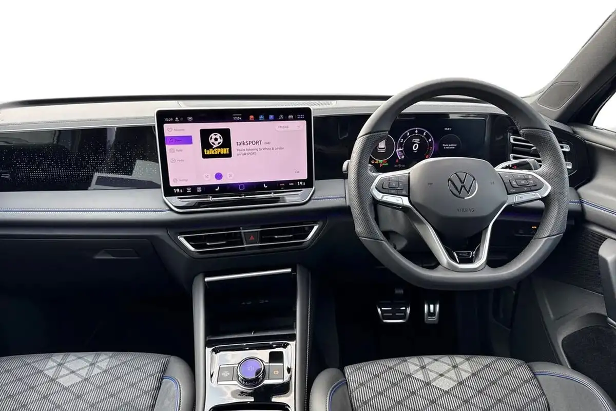 2024-volkswagen-tiguan-15-etsi-r-line-big-17