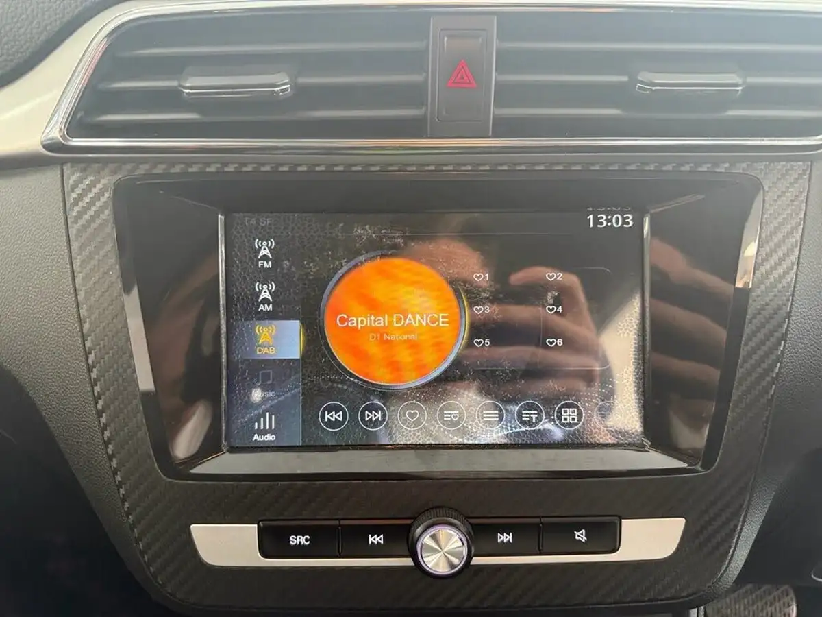2020-mg-zs-suv-10t-gdi-exclusive-111ps-big-31