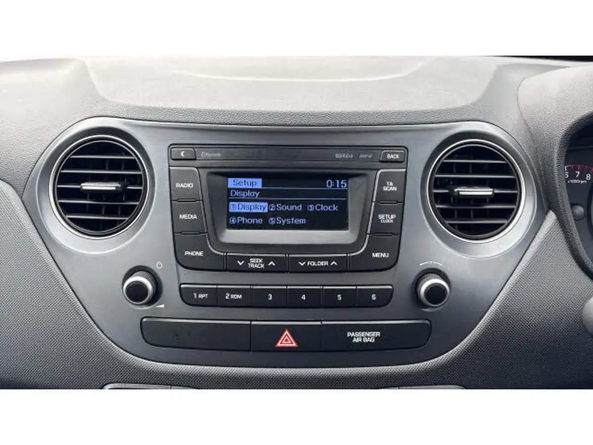 2017-hyundai-i10-10-se-big-32