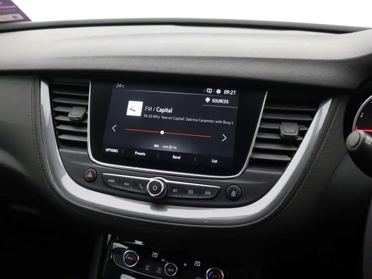 2019-vauxhall-grandland-x-12-tech-line-nav-auto-big-24