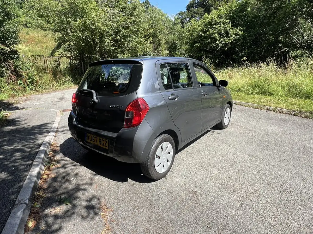 2017-suzuki-celerio-10-sz2-big-2