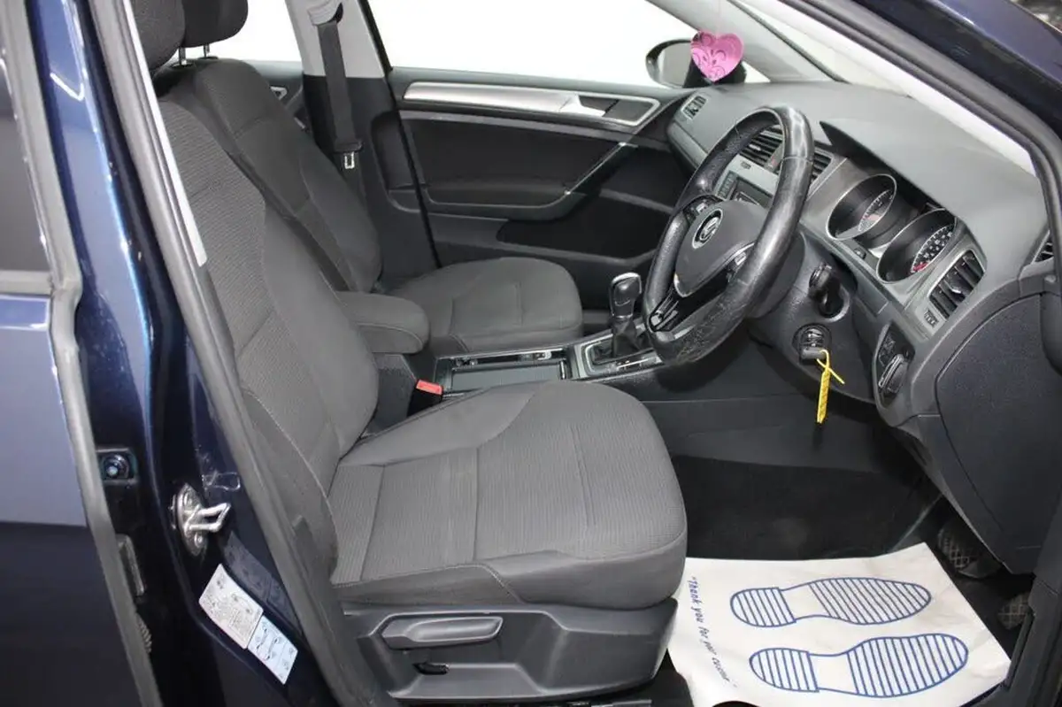 2015-volkswagen-golf-14-tsi-se-estate-5d-dsg-big-11