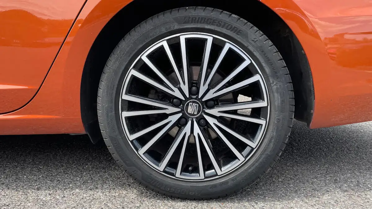 2019-seat-leon-20-tsi-xcellence-lux-estate-big-17