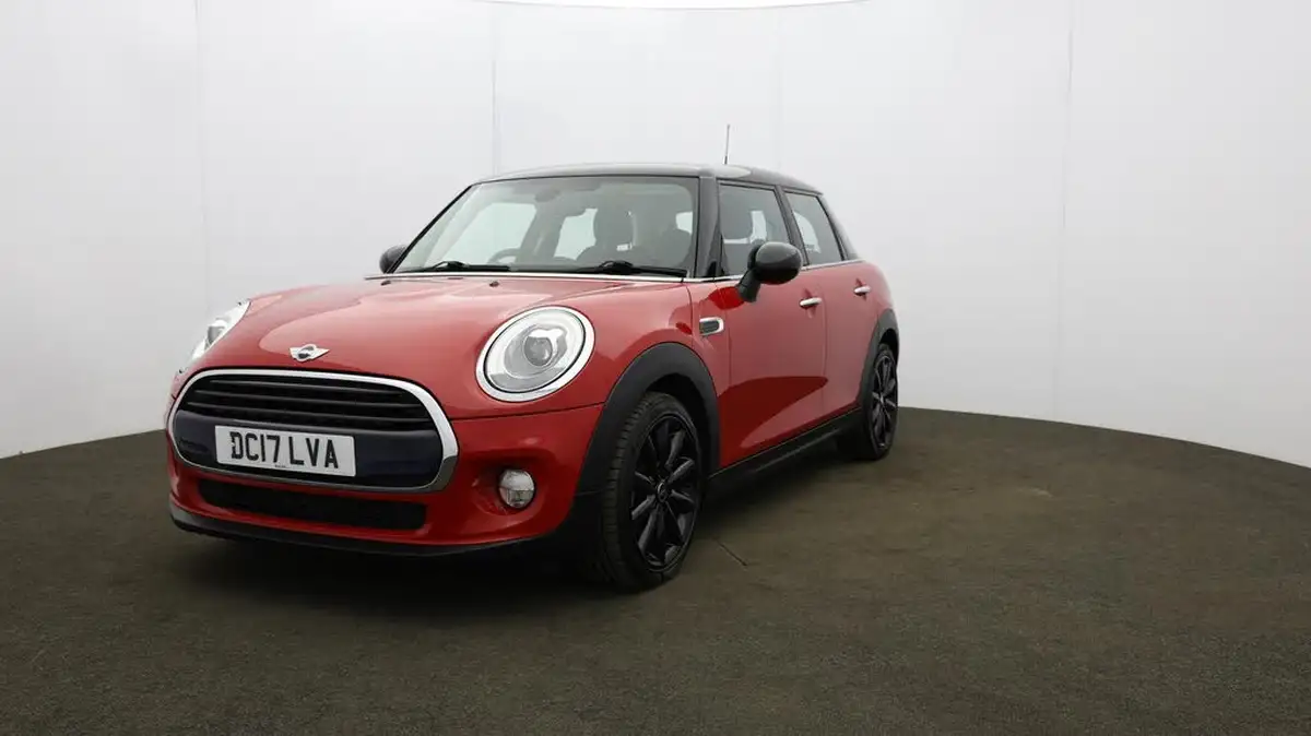 2017-mini-cooper-15-cooper-ss-hatchback-5d-big-31
