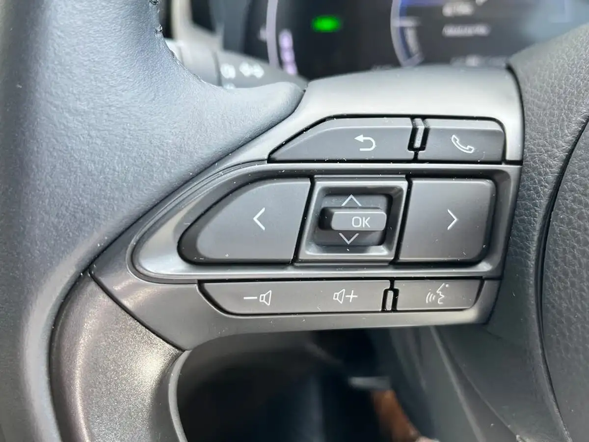 2024-toyota-yaris-cross-15-vvt-i-icon-big-52