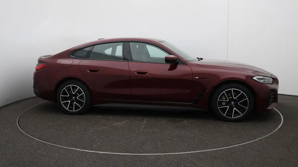 2022-bmw-i4-e-edrive40-m-sport-big-50