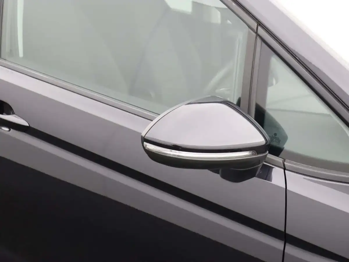2020-volkswagen-touran-15-tsi-se-dsg-big-52