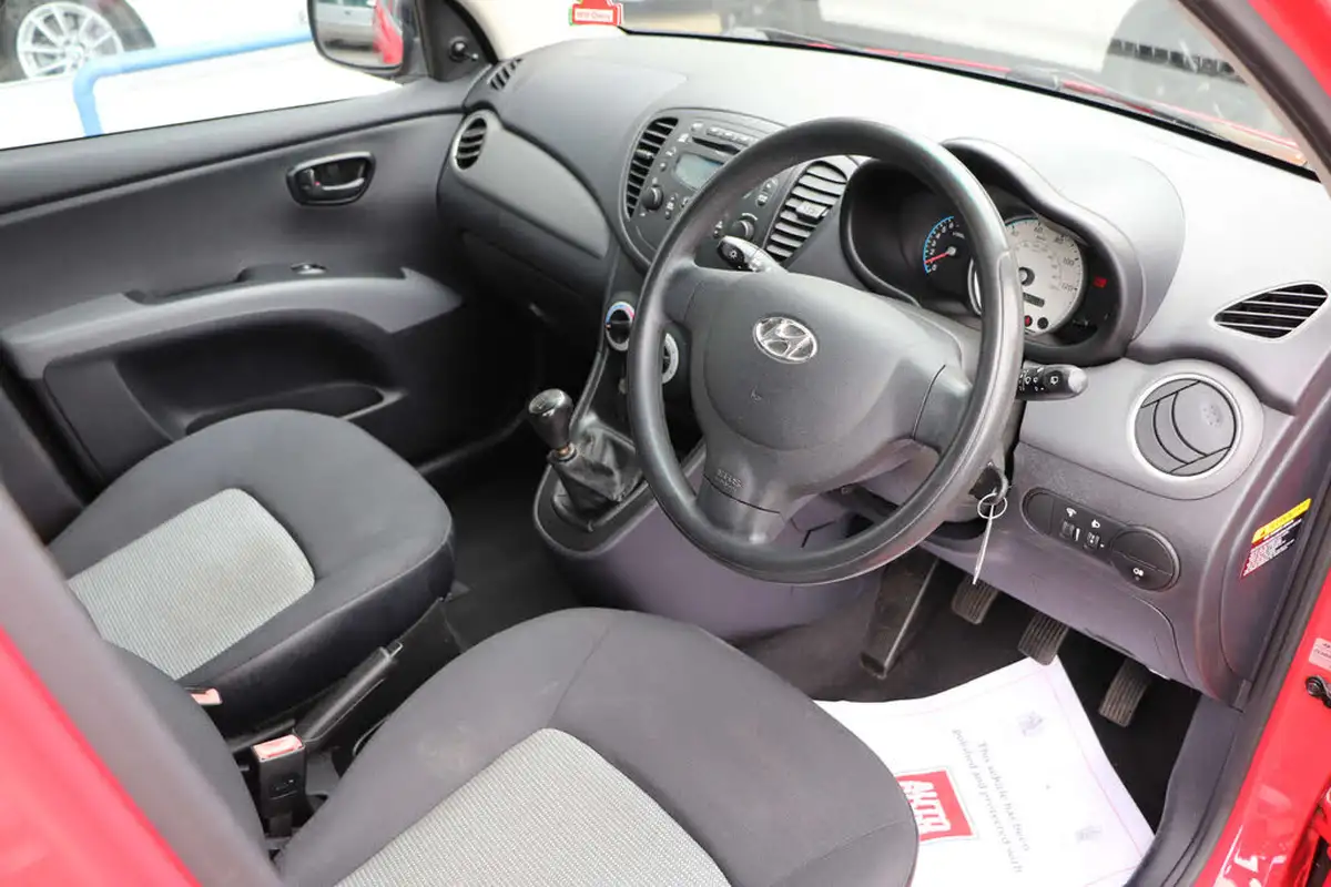2009-hyundai-i10-12-classic-big-14
