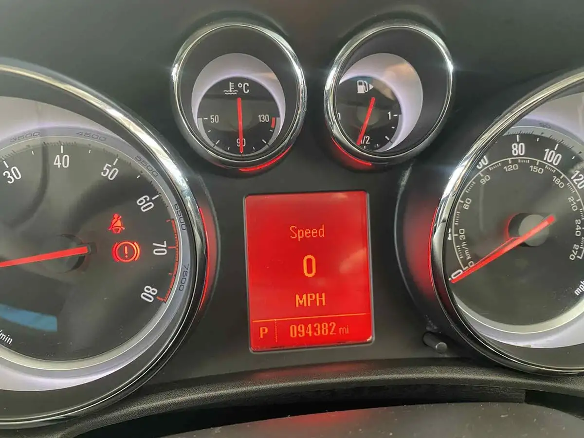 2013-vauxhall-astra-16-sri-vvt-16v-115ps-hatchback-auto-big-25
