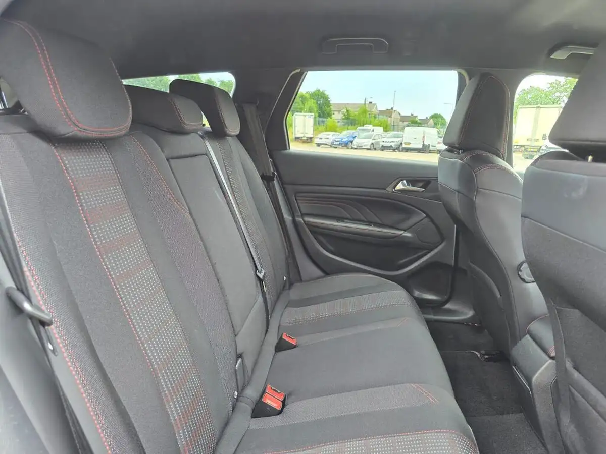 2016-peugeot-308-sw-20-bluehdi-gt-line-eat6-big-27