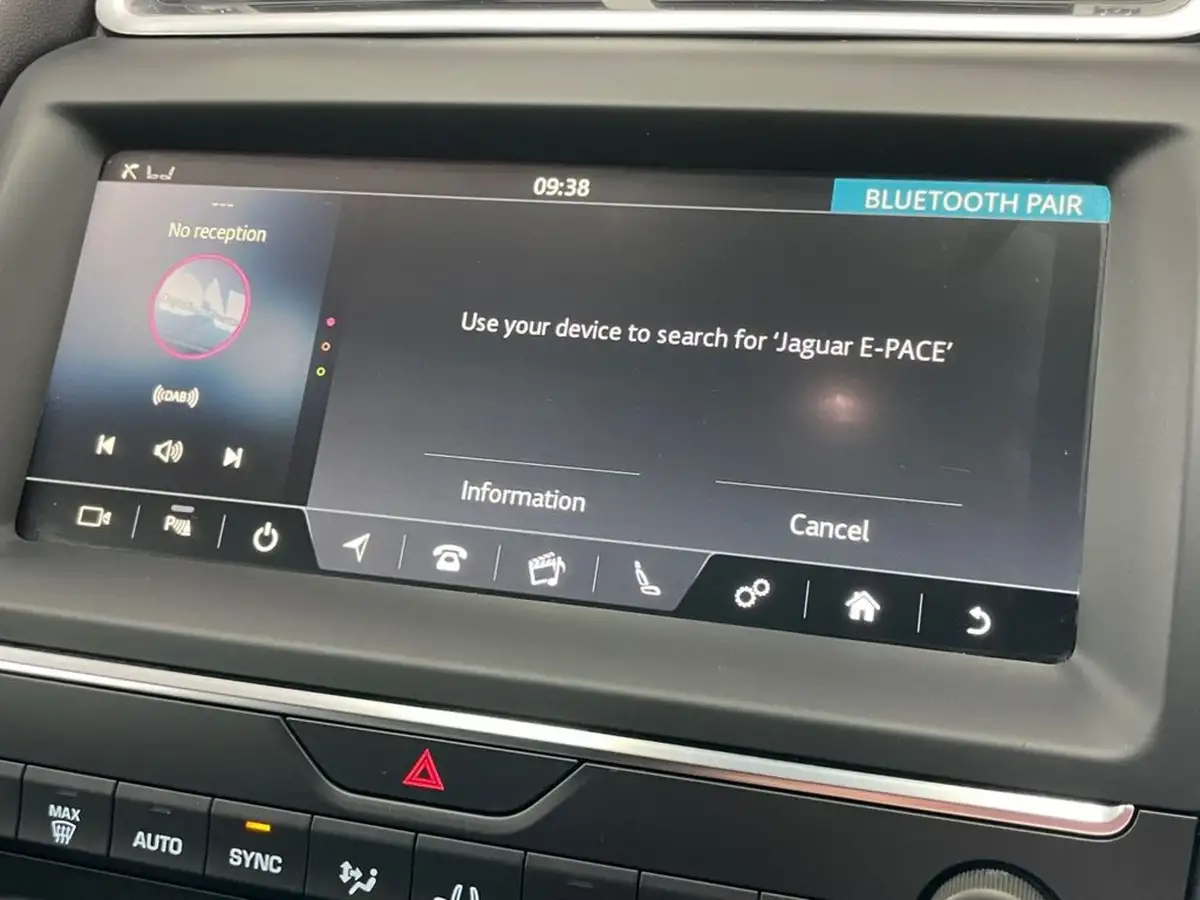 2019-jaguar-e-pace-20-i4-r-dynamic-s-200ps-big-38