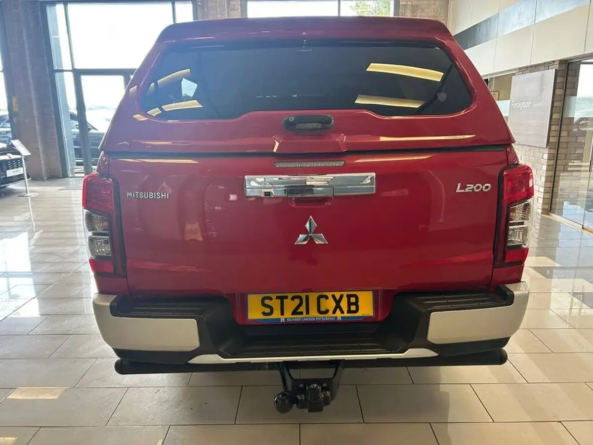 2021-mitsubishi-l200-22di-d-barbarian-auto-big-5