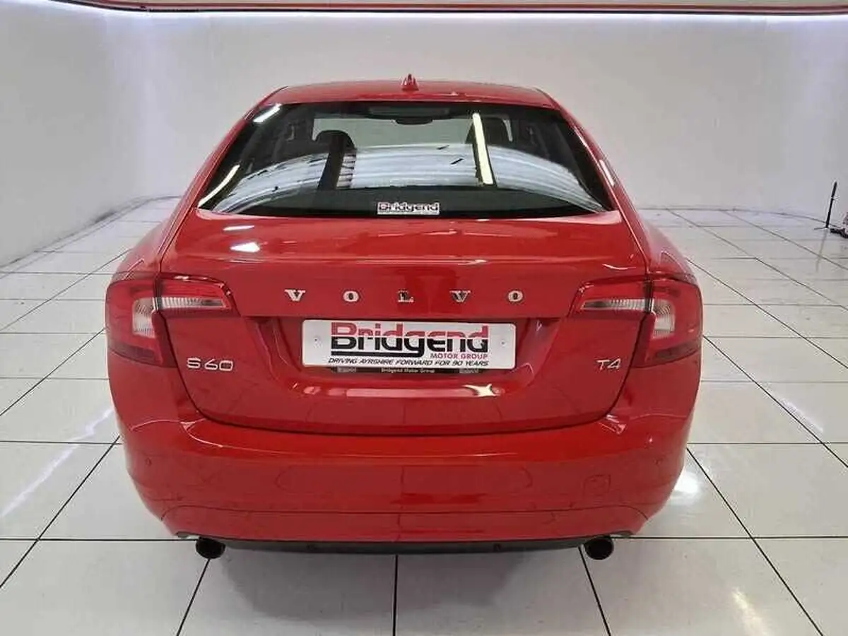 2018-volvo-s60-20-t4-se-big-4