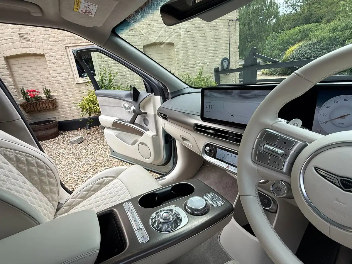 2022-genesis-gv60-e-sport-plus-big-69