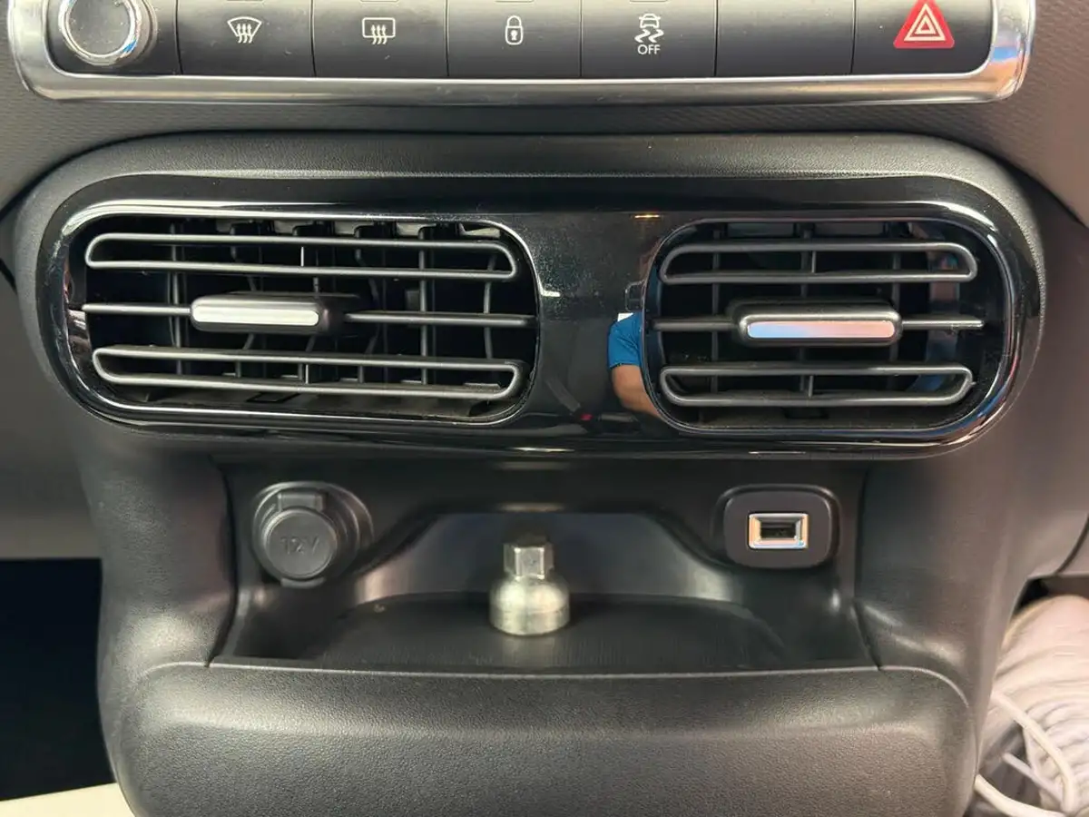 2017-citroen-c4-cactus-12-puretech-feel-edition-big-28