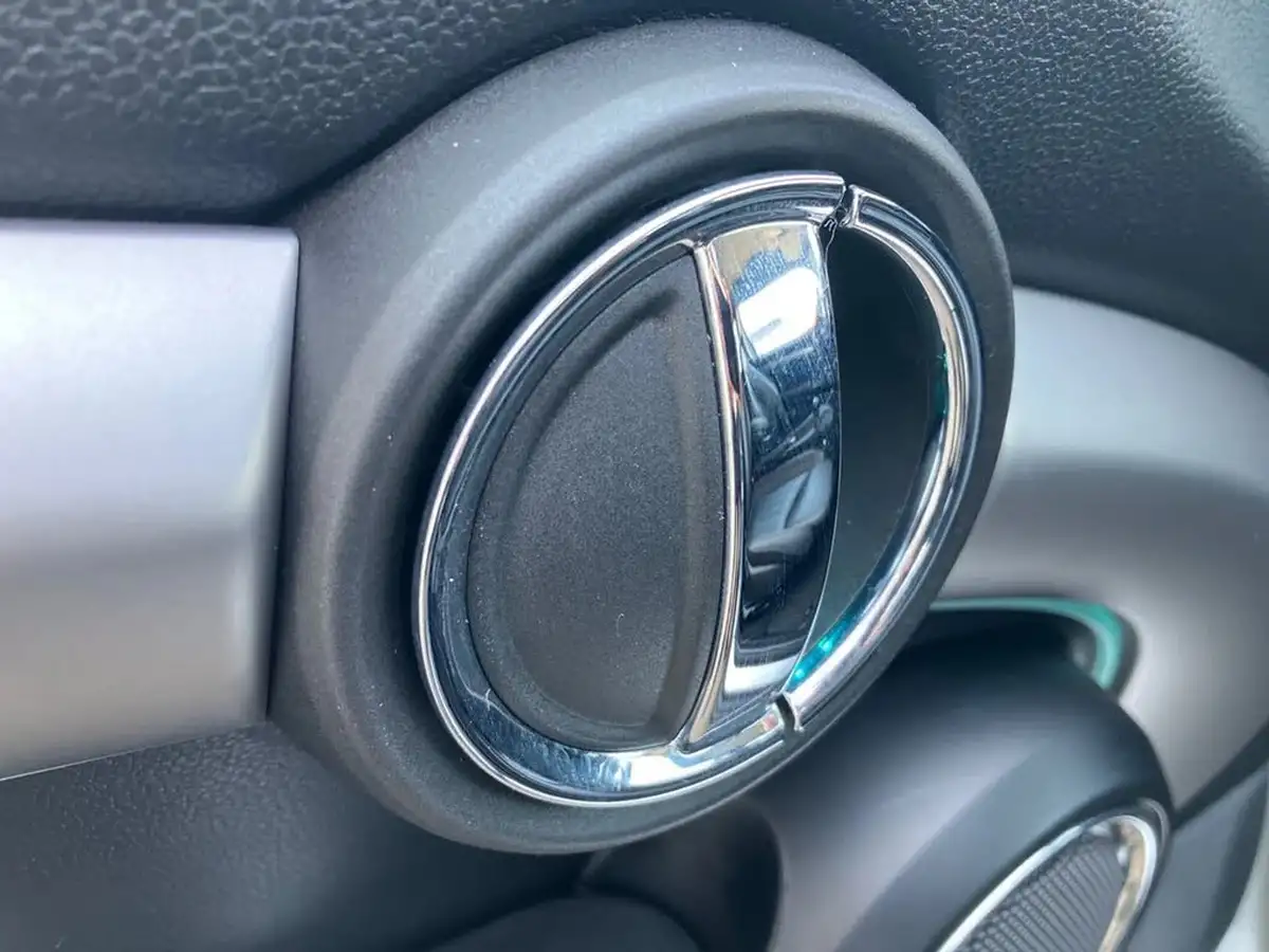 2019-mini-cooper-15-cooper-exclusive-134bhp-hatchback-5d-big-32