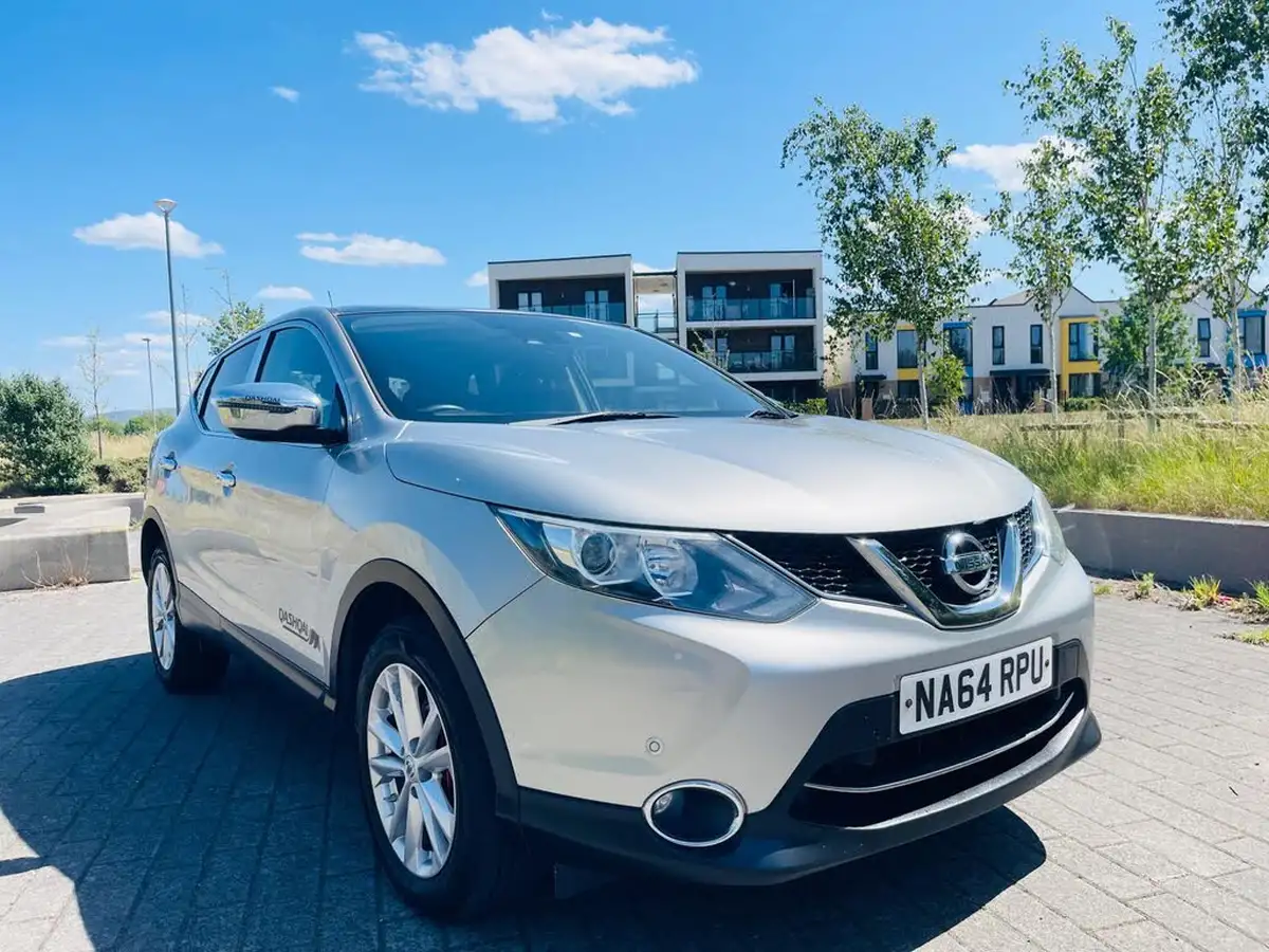 2014-nissan-qashqai-12-acenta-premium-big-6