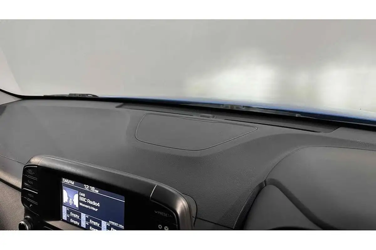 2018-hyundai-kona-10-t-gdi-s-big-39