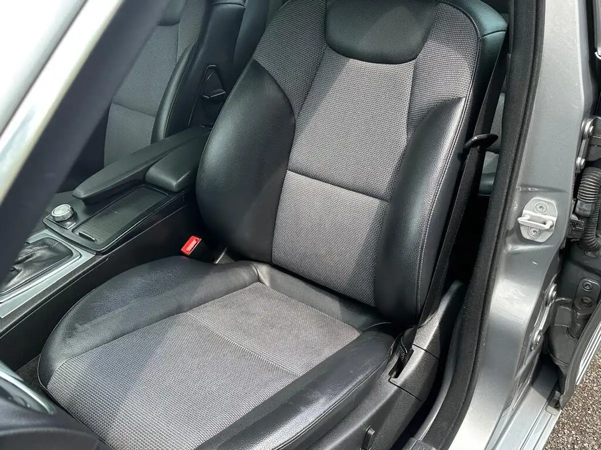 2012-mercedes-benz-c-class-21td-c220-cdi-sport-saloon-4d-7g-tronic-big-13