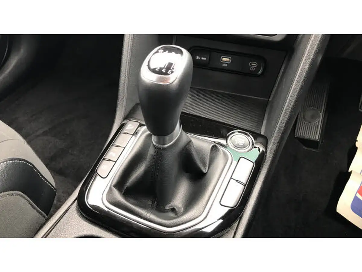 2022-kia-sportage-16-t-gdi-3-148bhp-1598cc-big-12