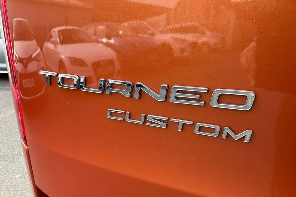 2021-ford-tourneo-custom-20tdci-320-l1-zetec-130pseu6dt-auto-big-19