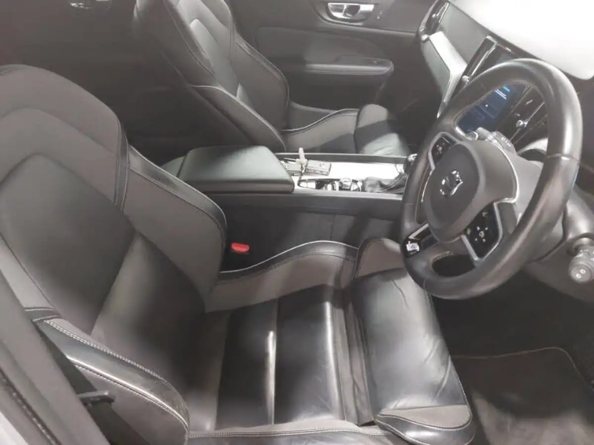 2020-volvo-v60-20td-d3-r-design-plus-geartronic-big-18