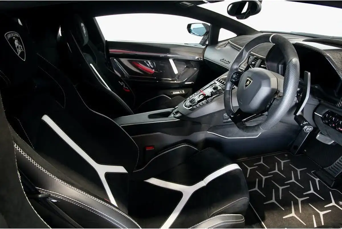 2021-lamborghini-aventador-65-svj-big-9