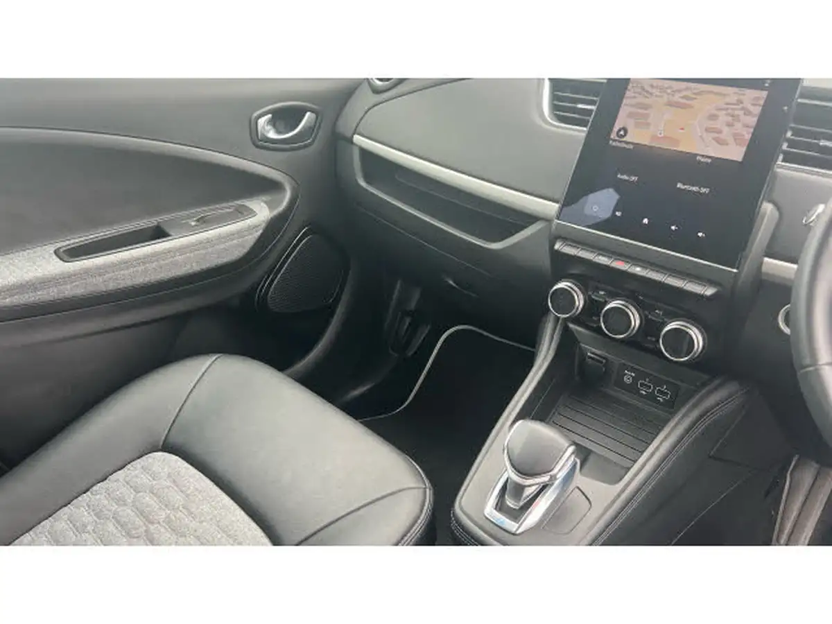 2020-renault-zoe-e-i-gt-line-rapid-charge-big-13