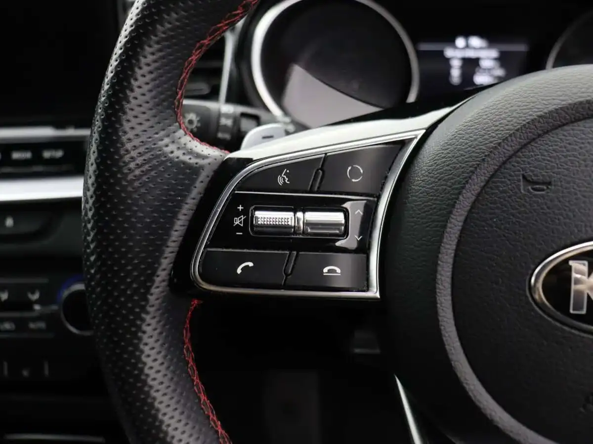 2021-kia-pro-ceed-16-t-gdi-gt-big-34
