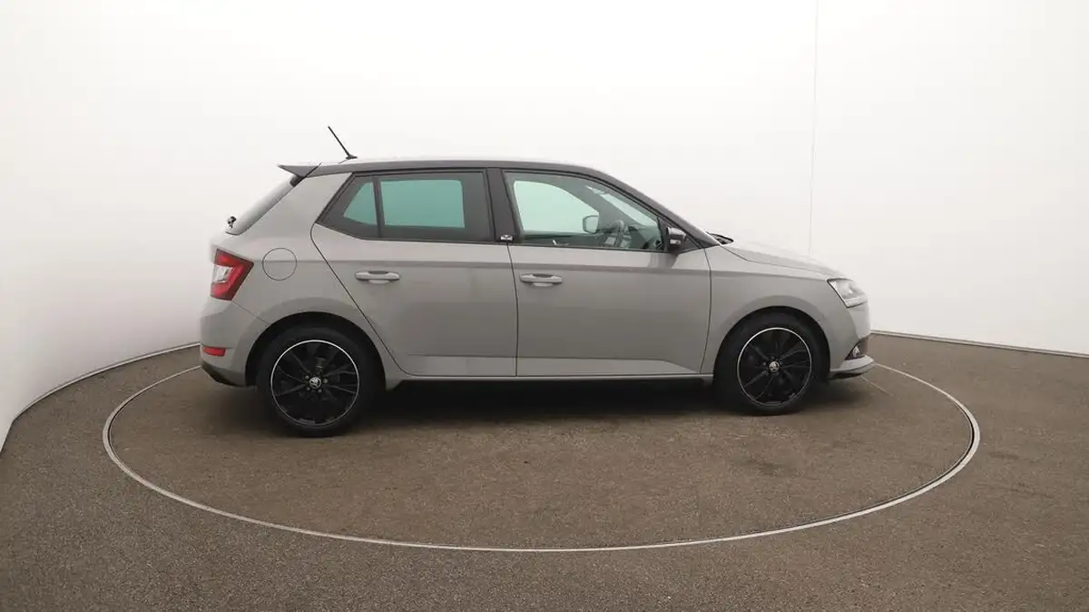 2021-skoda-fabia-10-tsi-monte-carlo-95ps-hatchback-dsg-big-47