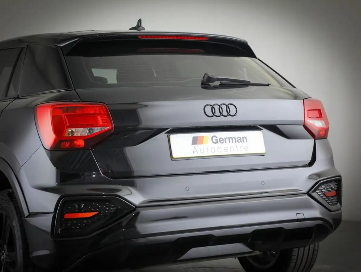 2022-audi-q2-10-30-tfsi-sport-big-13