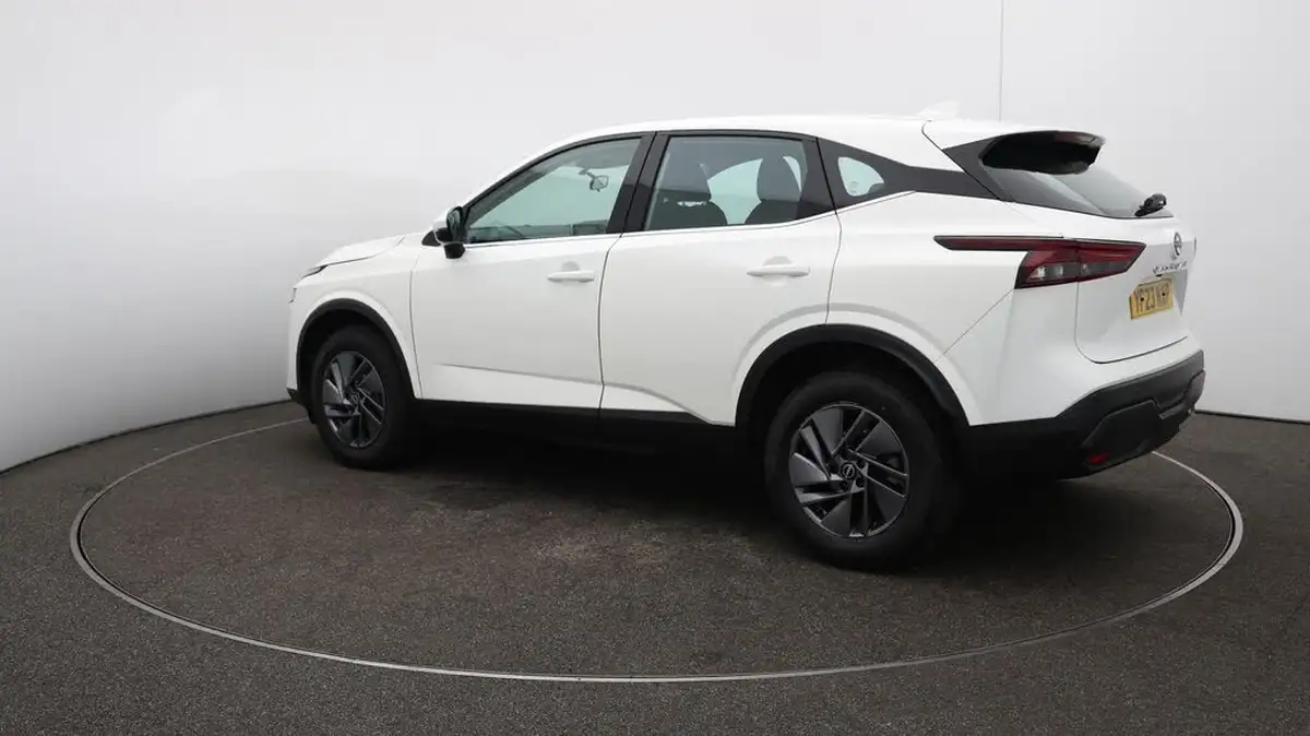 2023-nissan-qashqai-13-dig-t-acenta-premium-140ps-big-9