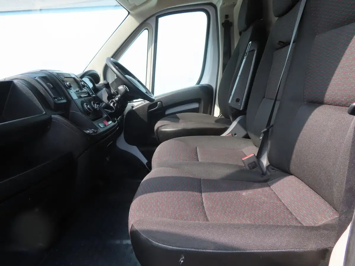 2022-vauxhall-movano-22cdti-l2-h2-3500-dynamic-big-32