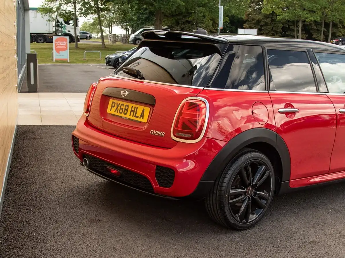 2018-mini-cooper-15-cooper-classic-ss-hatchback-5d-big-7